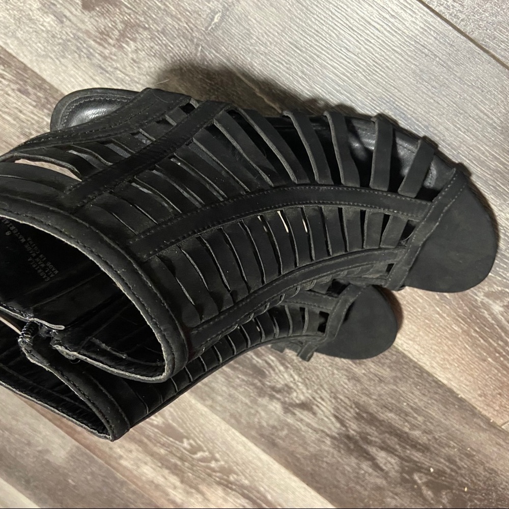 Small heels - Picture 2 of 6